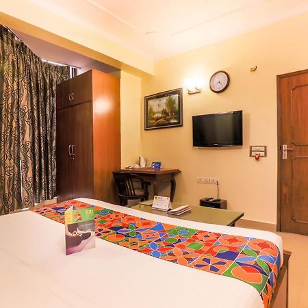 Fabhotel Kashish Residency Sector 26 Нойда Екстер'єр фото