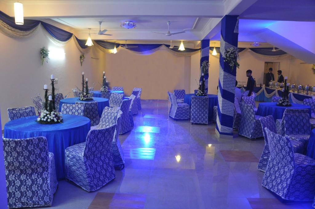 Fabhotel Kashish Residency Sector 26 Нойда Екстер'єр фото