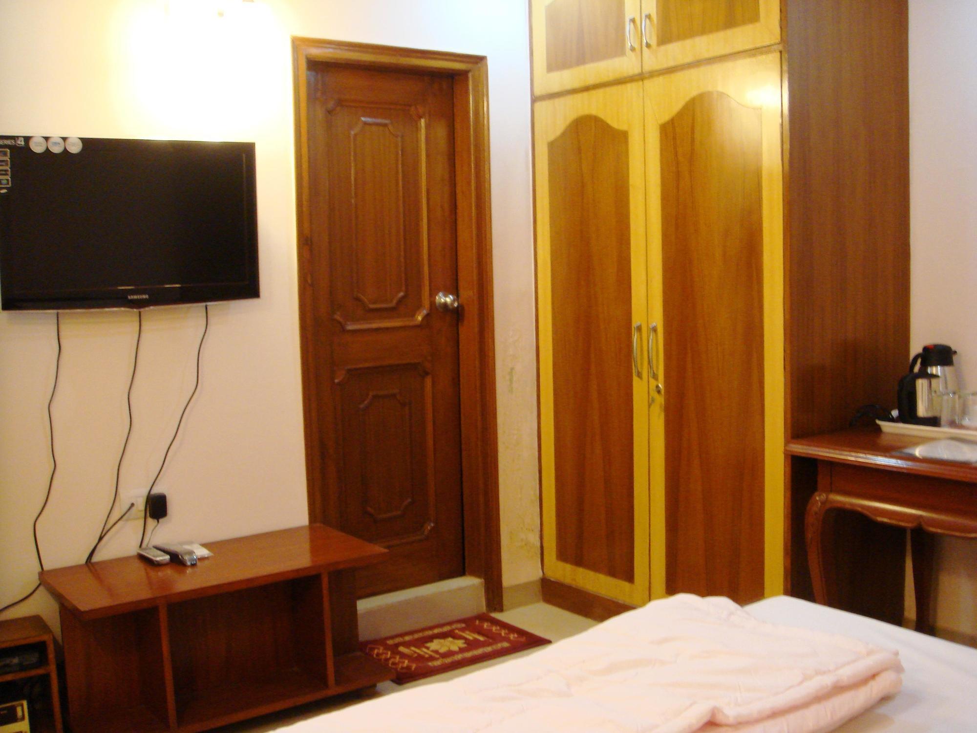 Fabhotel Kashish Residency Sector 26 Нойда Екстер'єр фото
